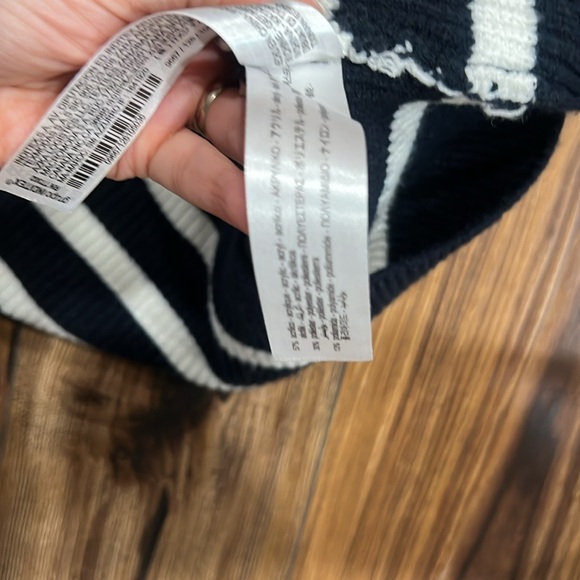 Zara striped hoodie sweater, size M - Picture 5 of 5